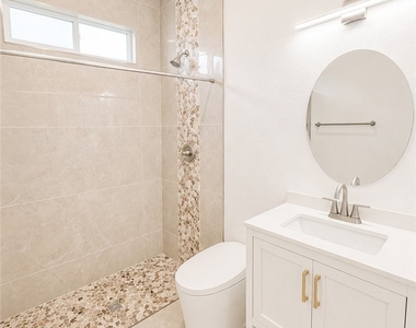 2116 Ne 22nd Avenue - Photo Thumbnail 27