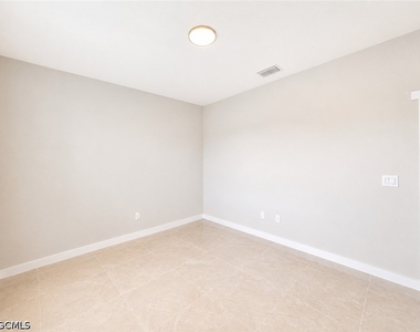 2116 Ne 22nd Avenue - Photo Thumbnail 22