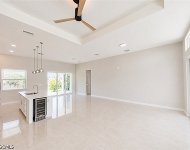 2116 Ne 22nd Avenue - Photo Thumbnail 5