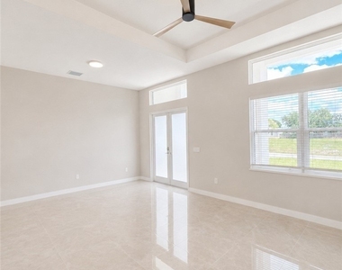 2116 Ne 22nd Avenue - Photo Thumbnail 6