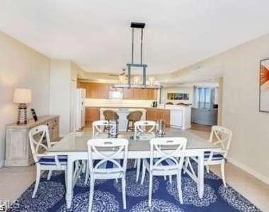 14250 Royal Harbour Court - Photo Thumbnail 13
