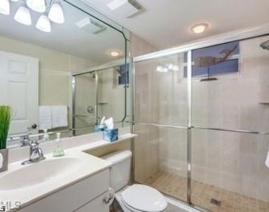 14250 Royal Harbour Court - Photo Thumbnail 17
