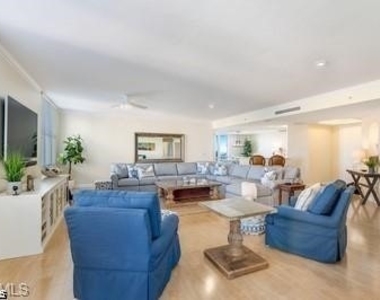 14250 Royal Harbour Court - Photo Thumbnail 2