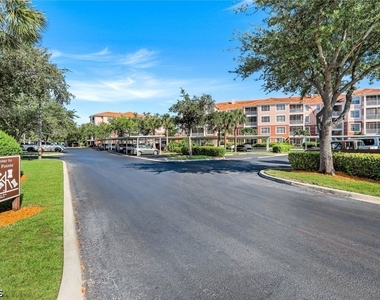 11751 Pasetto Lane - Photo Thumbnail 32