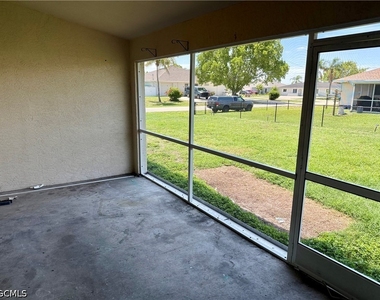 544 Se 7th Street - Photo Thumbnail 9