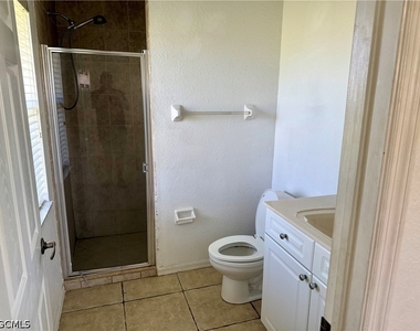 544 Se 7th Street - Photo Thumbnail 7