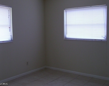 217 Jayview Avenue - Photo Thumbnail 8