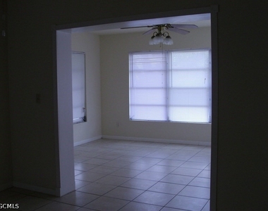 217 Jayview Avenue - Photo Thumbnail 6