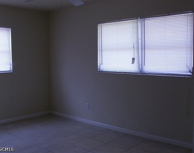 217 Jayview Avenue - Photo Thumbnail 7