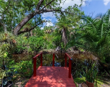 15178 Parkside Drive - Photo Thumbnail 31