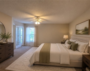 15178 Parkside Drive - Photo Thumbnail 3