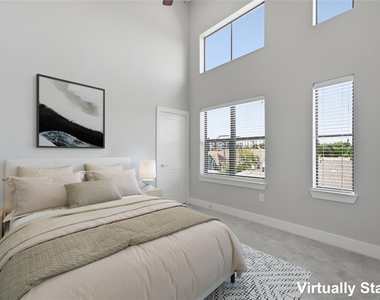 816 W 22nd Street - Photo Thumbnail 11