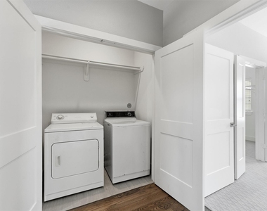816 W 22nd Street - Photo Thumbnail 10