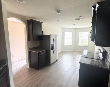 329 Lone Mountain Drive - Photo Thumbnail 5