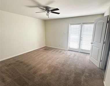329 Lone Mountain Drive - Photo Thumbnail 10