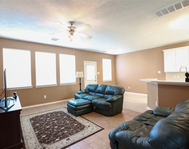 17511 Bering Bridge Lane - Photo Thumbnail 4