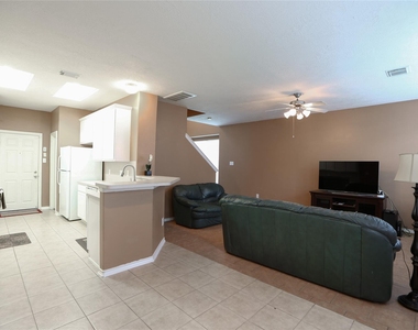 17511 Bering Bridge Lane - Photo Thumbnail 5