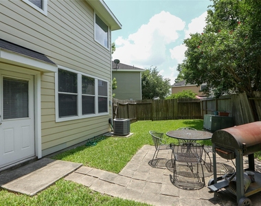 17511 Bering Bridge Lane - Photo Thumbnail 15