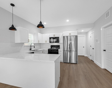 3312 Bacchus Street - Photo Thumbnail 9