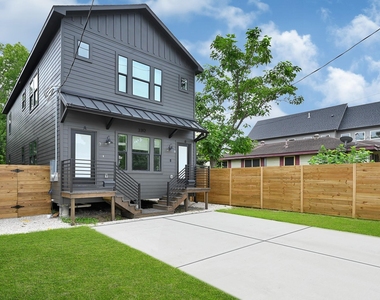 3312 Bacchus Street - Photo Thumbnail 6