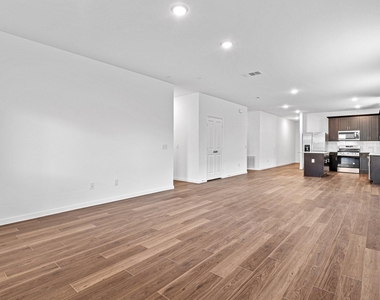 13582 Myrtle Gardens Boulevard - Photo Thumbnail 9