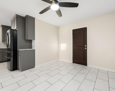 21039 Vista Trail Court - Photo Thumbnail 16