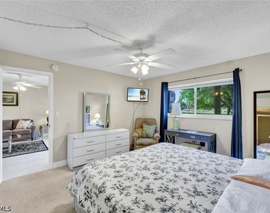 100 Forest Lakes Boulevard - Photo Thumbnail 14
