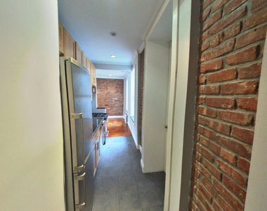 334 East 100th Street - Photo Thumbnail 3