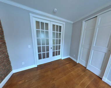 334 East 100th Street - Photo Thumbnail 4