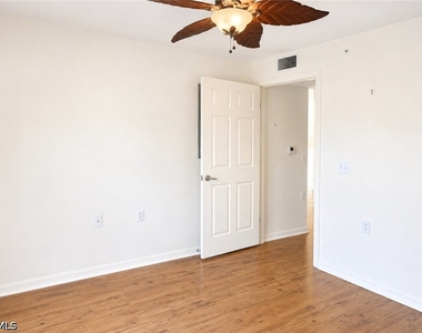 4965 Sandra Bay Drive - Photo Thumbnail 11