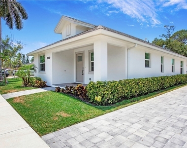 27302 Dortch Avenue - Photo Thumbnail 3