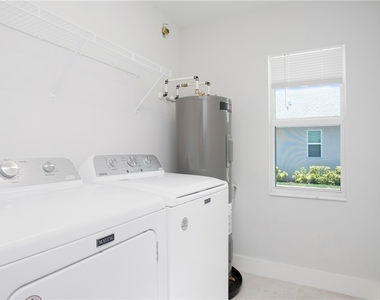 27302 Dortch Avenue - Photo Thumbnail 16