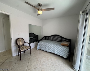 604 102nd Avenue N - Photo Thumbnail 8