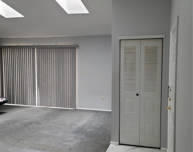 27 Townsend - Photo Thumbnail 1
