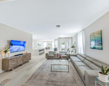 8260 Laurel Lakes Boulevard - Photo Thumbnail 4