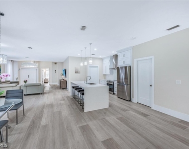 8260 Laurel Lakes Boulevard - Photo Thumbnail 16