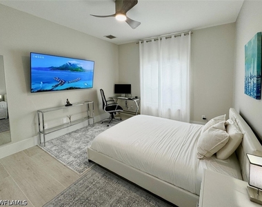 8260 Laurel Lakes Boulevard - Photo Thumbnail 28