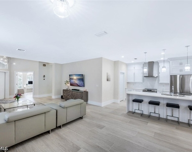 8260 Laurel Lakes Boulevard - Photo Thumbnail 8