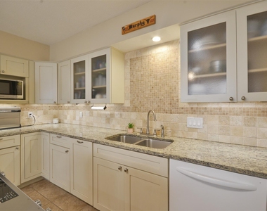 3218 Lake Stream Drive - Photo Thumbnail 21