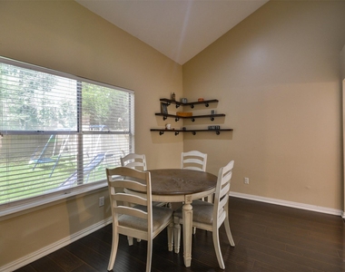 3218 Lake Stream Drive - Photo Thumbnail 16