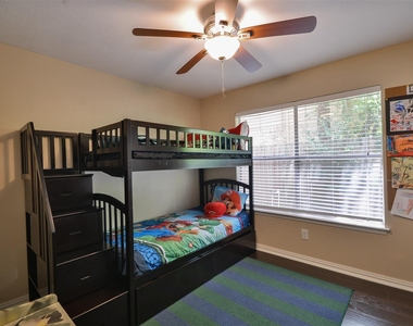 3218 Lake Stream Drive - Photo Thumbnail 28