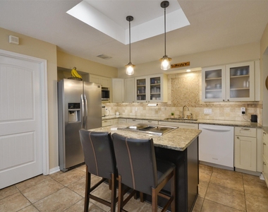 3218 Lake Stream Drive - Photo Thumbnail 19