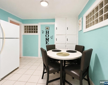 522 Saddle River - Photo Thumbnail 1