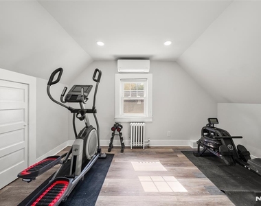 332 Allaire - Photo Thumbnail 25