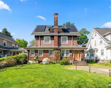 332 Allaire - Photo Thumbnail 2