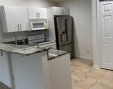 4713 13th Street Sw - Photo Thumbnail 2
