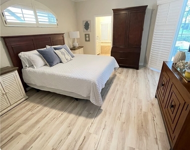 12832 Brynwood Way - Photo Thumbnail 8