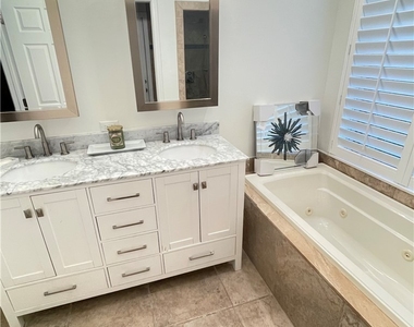 12832 Brynwood Way - Photo Thumbnail 9