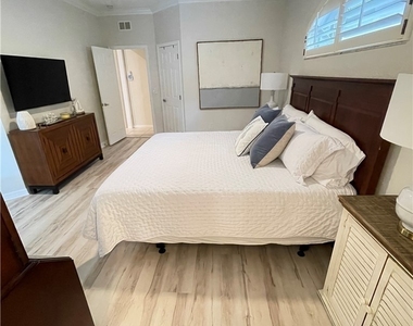 12832 Brynwood Way - Photo Thumbnail 11
