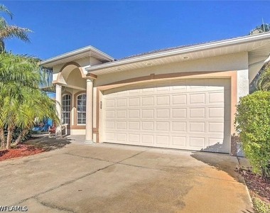 847 98th Avenue N - Photo Thumbnail 1